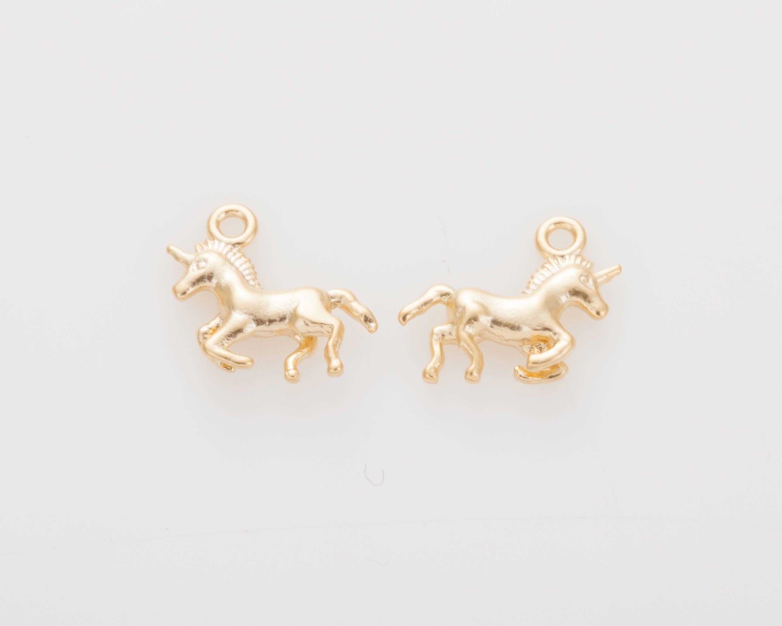 Gold Plated Findings 13x19mm 24k Shiny Gold Plated Unicorn Charm Animal Charms Gold Plated Pendant Horse Charm Pony Pendant Gold Plated Findings 13x19mm 24k Shiny Gold Plated Unicorn Charm Animal Charms Gold Plated Pendant Horse Charm Pony Pendant