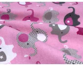 Elefantflanell, flanelltyg, barntyg, babytyg, barnrum, spjälsäng, rosa flanell, quilttyg, filt, överkast, gårdsmöbel, halv gårdsmöbel