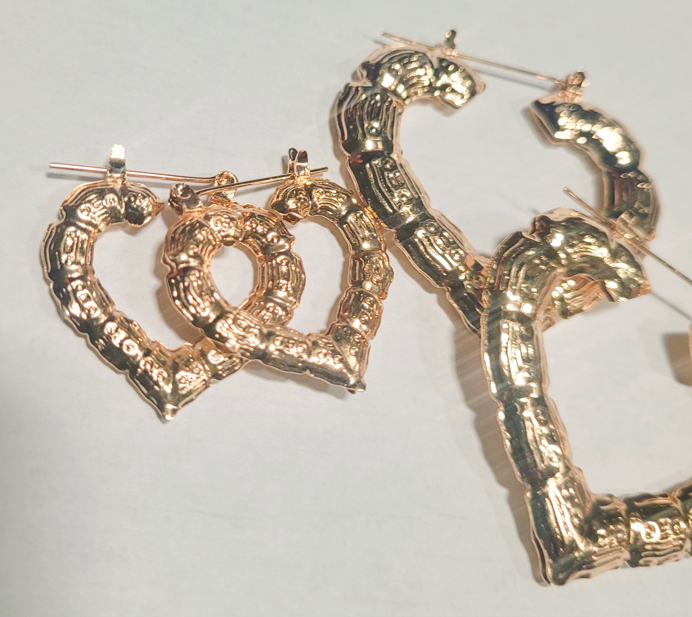Vintage 1980s Plain Gold Heart Shape Door Knocker Earrings