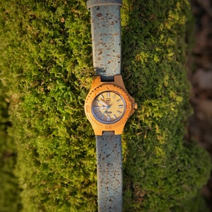 NALU SMALL Bamboo Watch Cork strap BLUE image 3