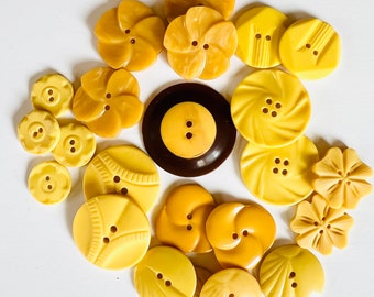 Lote mixto vintage 23 botones de plástico de caseína de baquelita vintage amarillo, botones de plástico vintage, botones amarillos vintage, botones de baquelita