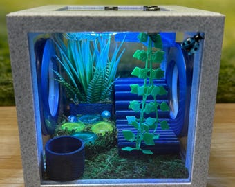 Jumping Spider Enclosure, Front Opening Habitat (4.5x4.5x4.25) Blue Marble