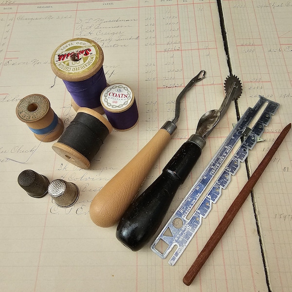 Vintage Antique Sewing Junk Drawer Lot Thimbles Thread Bobbins
