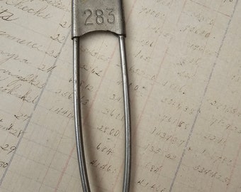 283# Vintage Antique Large Laundry Safety Pin