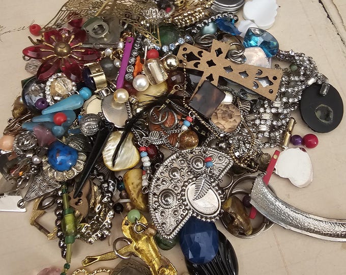 Vintage Antique Mod Junk Jewelry 9 Ounce Lot Small Tiny Parts and ...