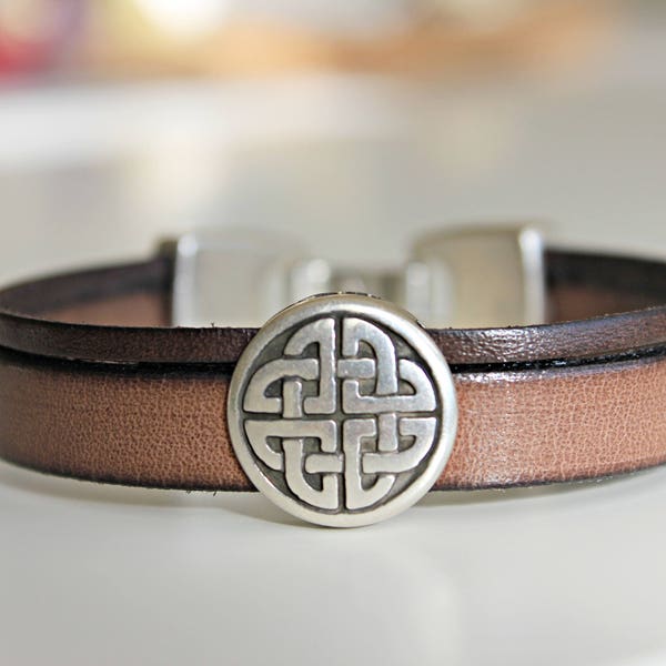 TRIQUETRA Knot bracelet, NORDIC bracelet, CELTIC Leather jewelry, Celtic love knot bracelet, Irish jewelry, gift idea, for her for him