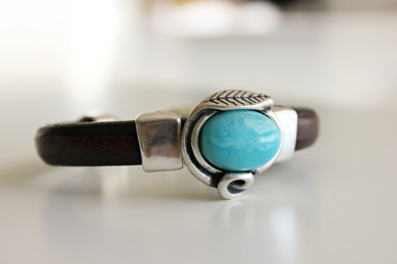 Women leather bracelet TURQUOISE bracelet boho jewelry bead Bracelet fashion jewelry Must have bracelet turquoise jewelry