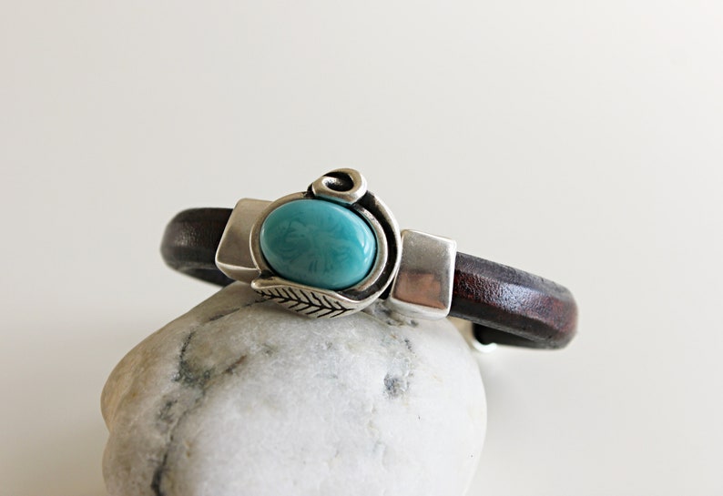 Women leather bracelet TURQUOISE bracelet boho jewelry bead Bracelet fashion jewelry Must have bracelet turquoise jewelry