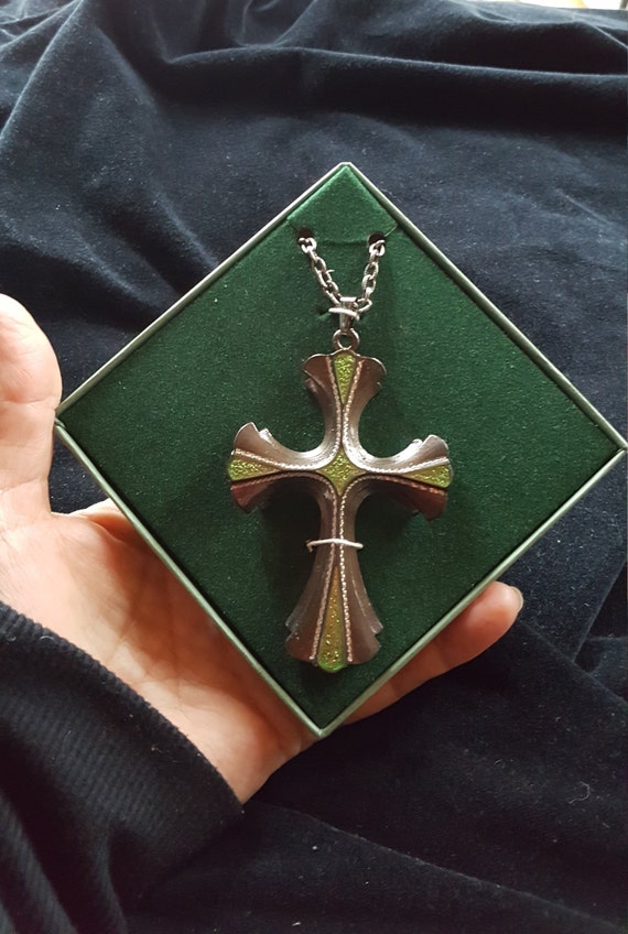 Original 1976 Sarah Coventry Limited Edition Cross