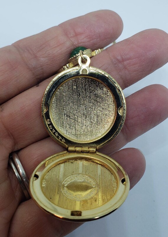 Sarah Coventry Gold Tone Round Lavaliere Locket w… - image 8