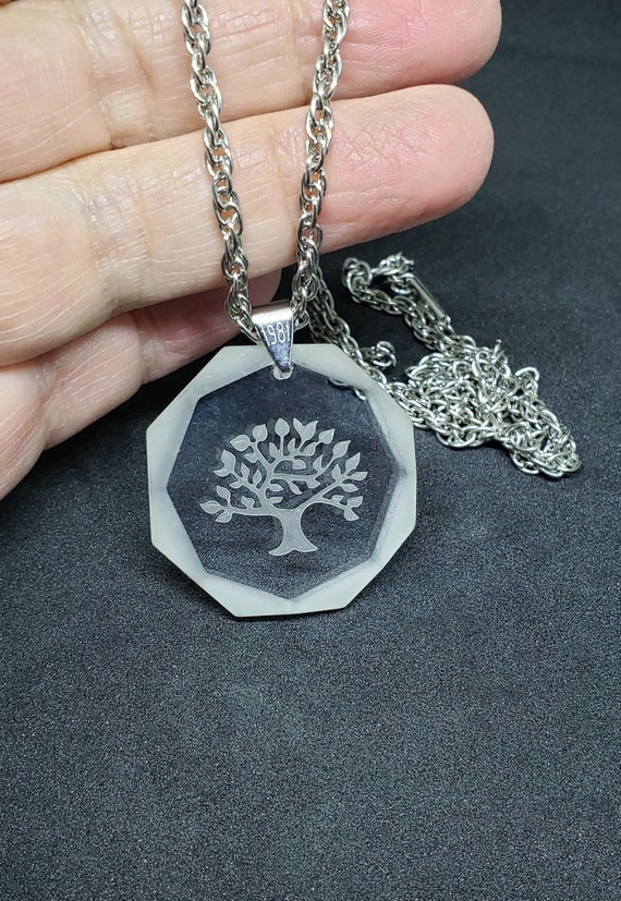 1981 Celebrity Jewelry Tree of Life Vintage Etched