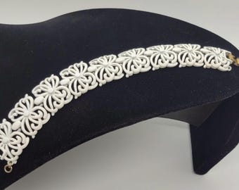 Vintage 1990s Monet White Enamel Open Design Link Bracelet