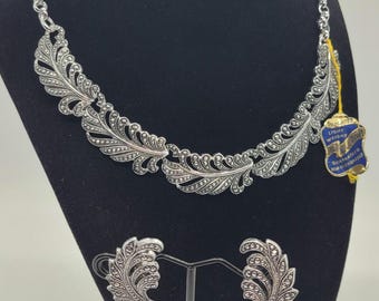Vintage West German Ever-Nu Lightweight Choker and Matching Clip-on Earrings NWT