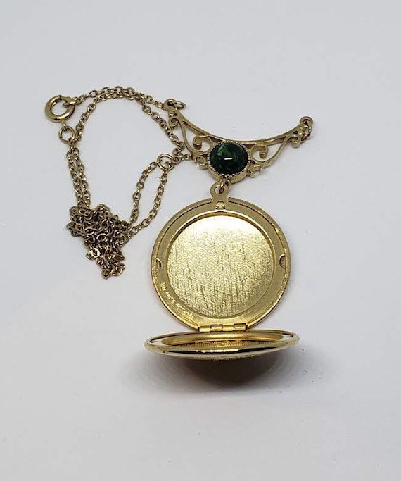 Sarah Coventry Gold Tone Round Lavaliere Locket w… - image 4