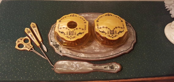Art Deco Antique Celluloid and Amber Glass 9 Piece Vanity  display picture 3