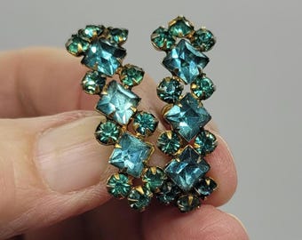 Aquamarine Rhinestone Vintage Gold Tone Screw Back Earrings