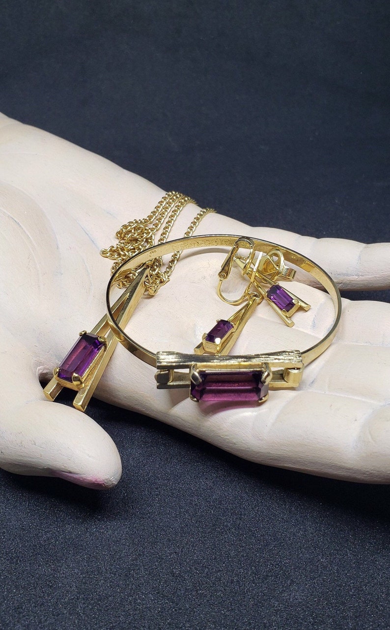 Vintage 1975 Avon Demi-Parure Plaza IV Amethyset Glass Jewelry Set