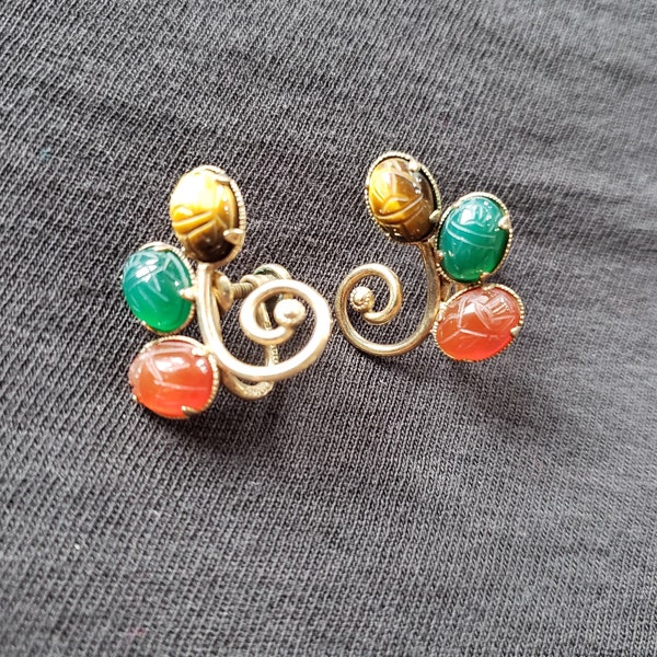 Vintage AMCO Carnelian, Chrysoprase and Tiger Eye Scarab 1/20 14K Gold Filled Earrings