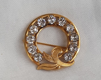 Van Dell Rhinestone 12 KT Gold Filled "Circle of Life" Wreath Brooch
