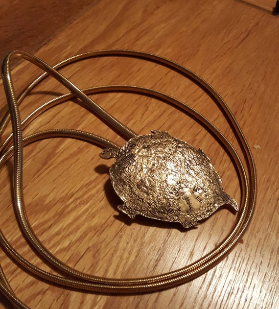 Pauline Trigère Goldtone Turtle Snake Chain Belt o