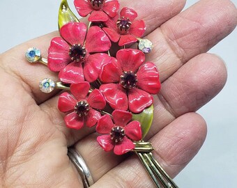 Broche Vintage Blanche - Fleur à Cristaux Rouges Et Bleus En Relief - Déco élégante
