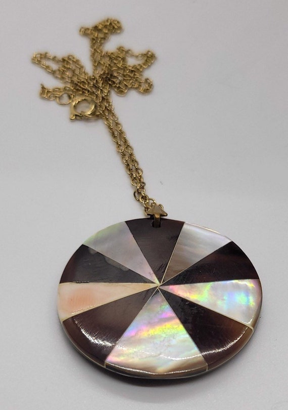 Vintage MOP Abalone Inlay Circle Pendant Made in … - image 4