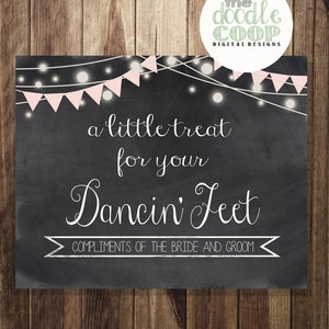 Wedding Flip Flop Favor Sign, A Little Treat for Your Dancing Feet, Blush, Wedding Decor, Wedding Printable, Chalkboard, String Light, DIY