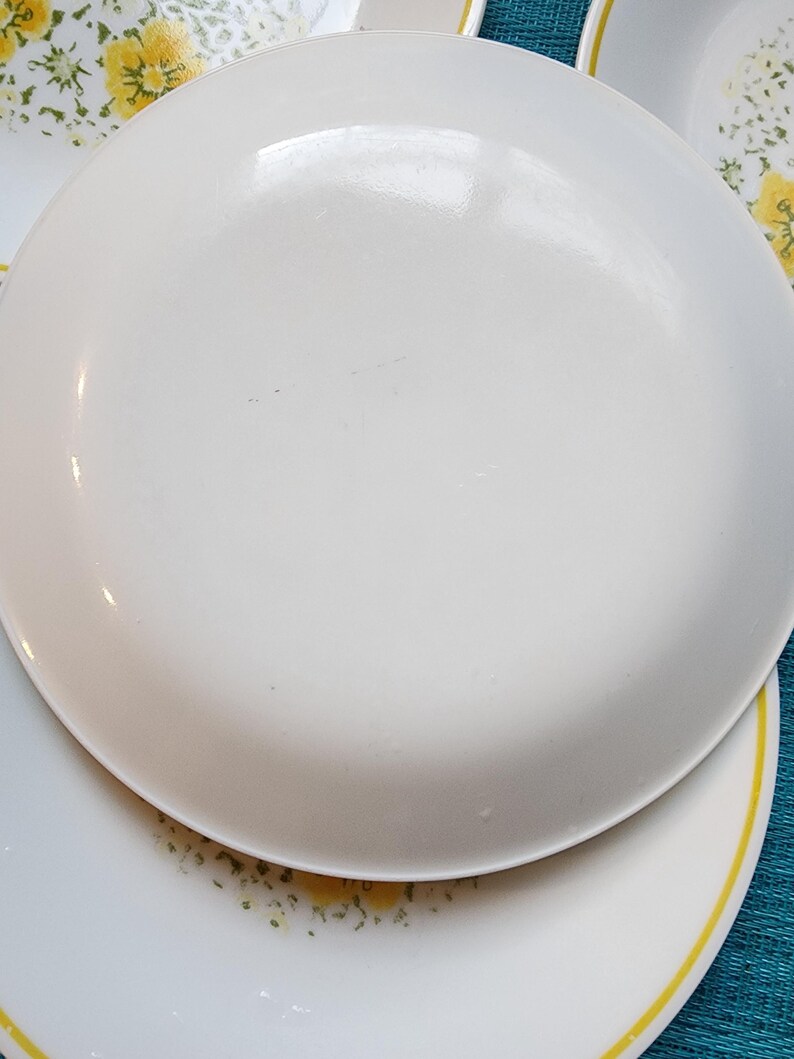 Vintage Lunch Plates Set of 1 Yellow Floral on White Glass Decorative