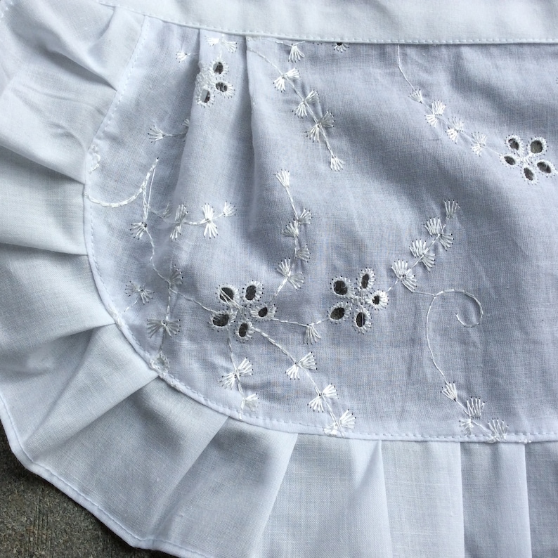 11 Toddler White Apron Eyelet Fabric Apron With | Etsy