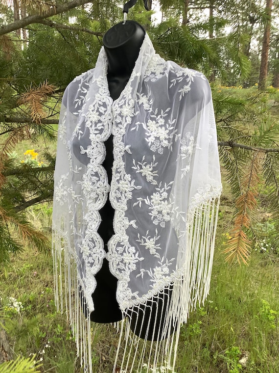 large white shawl