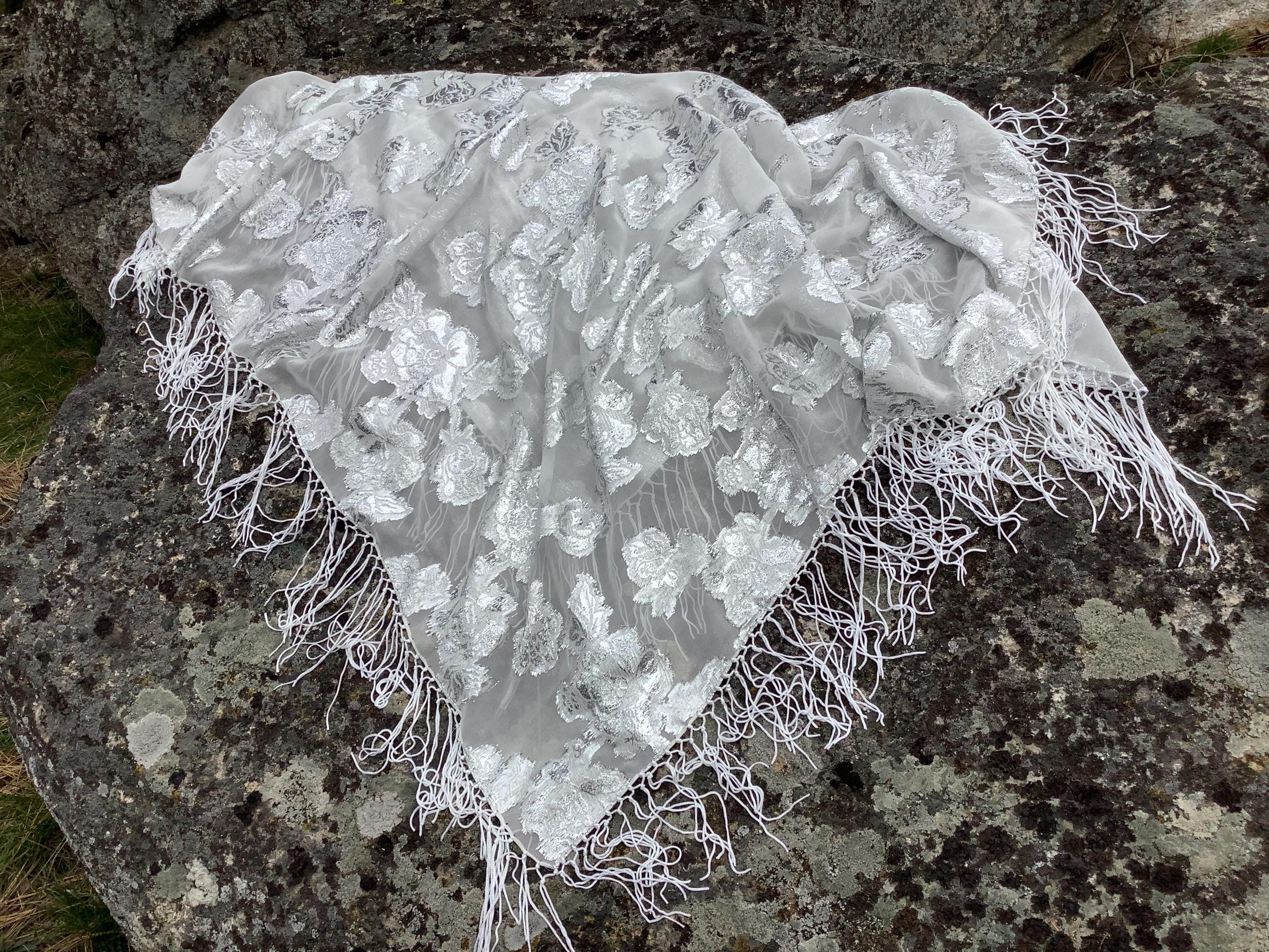 専用 silver stone/シルバーストーン/舞妓/ビンテージ/シルク Sparkly Silver White Shawl, Sheer Silk Fringed White Scarf, Square