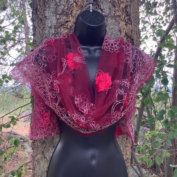 Evening Lace Shawl for Women, Dark Red Long Lace Shawl, Burgundy Lace Scarves, Renaissance Cape Costume, Sparkly Red Lace Caplet Shawl