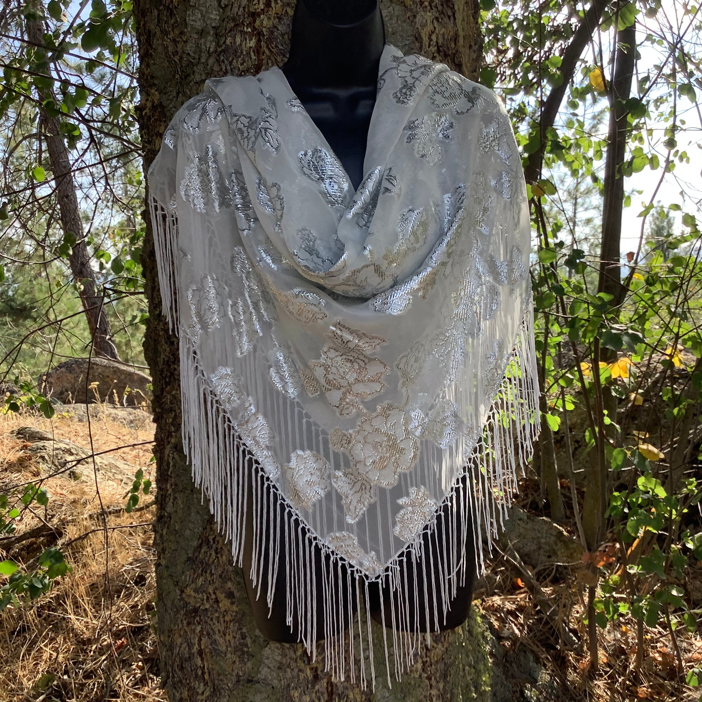 white fringe shawl