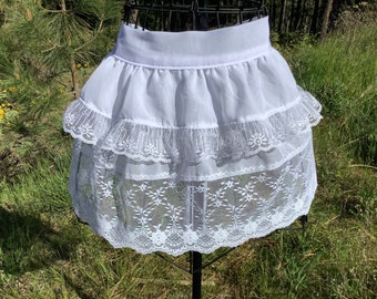 White Double Ruffles Apron with Lace Trim, French Maid apron for Bridal Shower,  Apron for Costumes or  Octoberfest Aprons for Dirndl