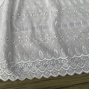 BESTSELLER Eyelet white apron for costumes, White Pioneer apron, Wide White Fabric Apron for Women, Dirndl apron, Long White Costume Aprons image 7