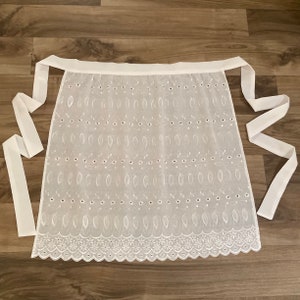 BESTSELLER Eyelet white apron for costumes, White Pioneer apron, Wide White Fabric Apron for Women, Dirndl apron, Long White Costume Aprons image 10