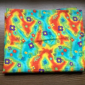 EMF Lap Blanket WiFi Bluetooth Faraday Flannel EMF Protection Blanket - 5G Shielding Cotton Throw for Travel & Laptop Use Small Blanket Funny Floral
