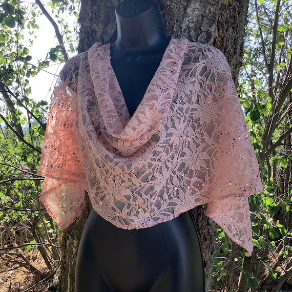 pink lace shawl