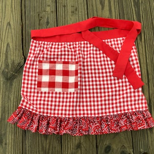 Red Gingham Apron with Pockets, Old Fashioned Christmas Gifts, Red Kitchen Apron, Red White Checkerboard Apron
