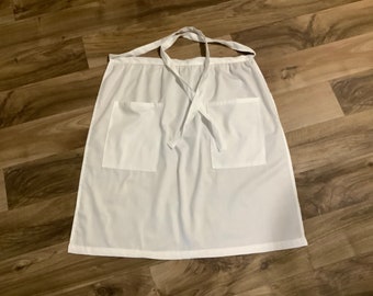 Plain white apron for costumes with 2 pockets Solid White Fabric Apron for kids, Dirndl apron, Children Long White Costume Aprons