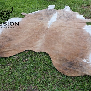 XL CARAMEL Cowhide Rug Amazing image 1