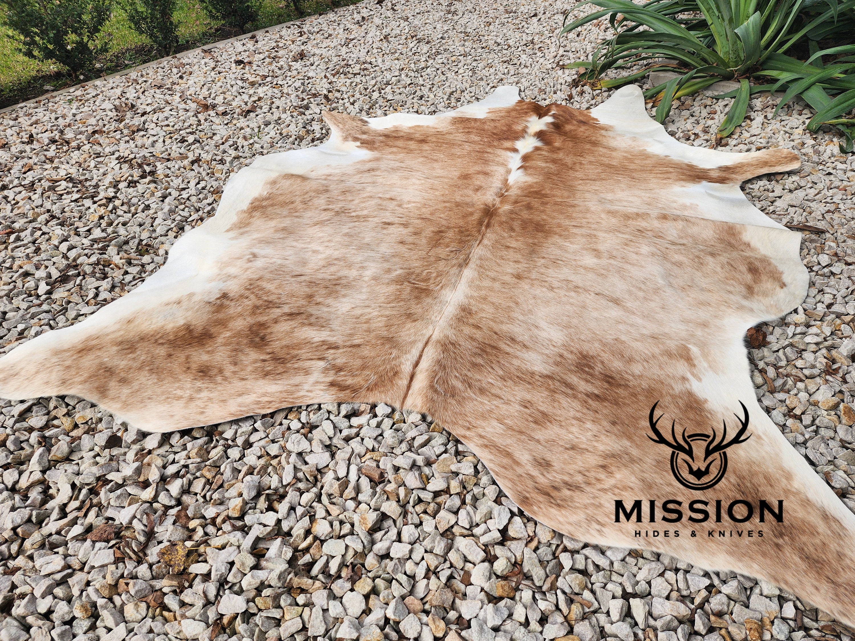 CARAMEL EXTRALARGE Cowhide Rug Peau de Vache Cow Hide Fur. Unique!