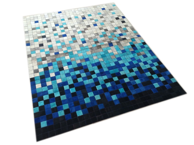 Matta i lapptäcke i kohud. BLÅ FADE!! Fantastisk design! 1,2 m x 1,8 m / 5 cm rutor bild 1