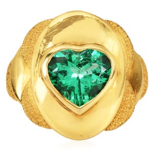 AGL Certified Heart Colombian 3.00carat Emerald 18K Gold Statement Ring