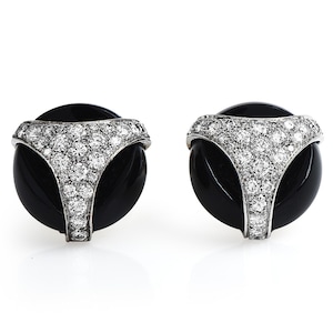 Piaget Diamond Onyx 18K Gold Retro Round Large Cufflinks