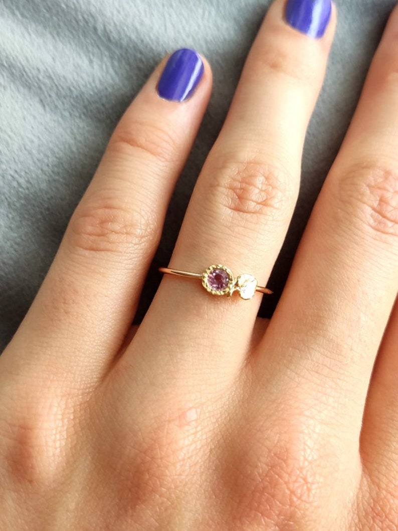 Embrace the Beauty of Nature with this Handmade 14K Gold Pink Sapphire Engagement Ring, Featuring Romantic Heart and Leaf Accents - A Truly Enchanting and Thoughtful Gif