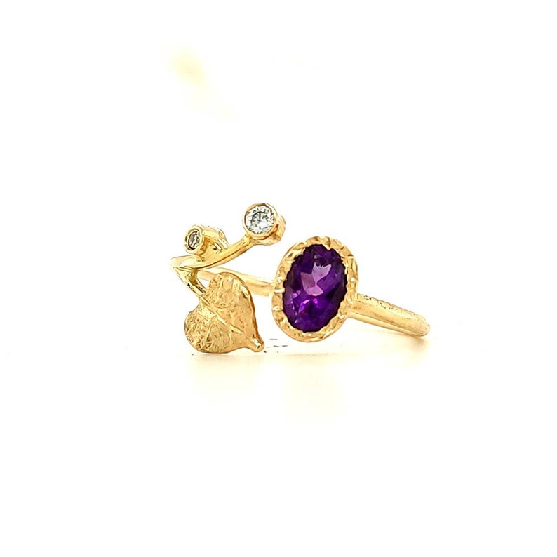 Artistic Engagement Ring Spring Bud: Amethyst & Diamond with Leaf Motif Solid 14k Gold Handmade Ring For Someone Special zdjęcie 1