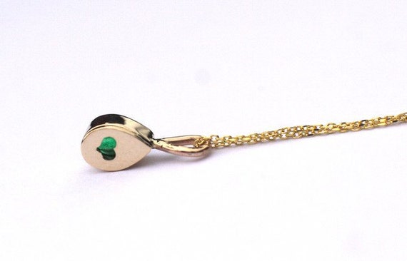 14K Or Jaune Pierre de naissance Lady Guadalupe Clous d/'oreilles pour bébé et enfants.
