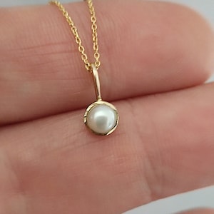 Gold Jewelry With Pearls- Pearl & Heart Pendant For Woman-  14k Gold Pendant With Pearl - Pearl Pendant Necklace Small-June Birthday Gift