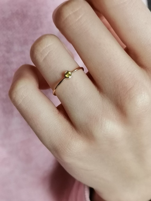 Anillo De Zafiro Femenino Minimalista Anillo De Boda Anillo Anillo De Zafiro Femenino Minimalista Anillo De Boda Anillo